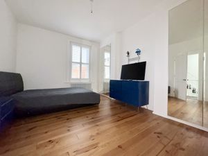 Photo 3- click for photo gallery